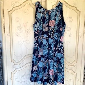 WHBM beautiful detailed dress fit and flare navy blue. Size 16. Like new.